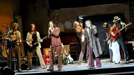 Moritz von Treuenfels mit seiner Rio Reiser-Band am Hans Otto Theater. 