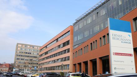 Ermittler durchsuchten auch Räume im Bergmann-Klinikum.