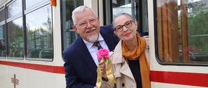 In einer solchen Gotha-Tram haben sich Lutz und Marlene Hannemann 1967 kennengelernt.