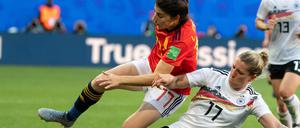 Die Supermarktkette Rewe bietet keine Sammelkarten von den WM-Fußballerinnen an - weil das nicht lukrativ sei. 