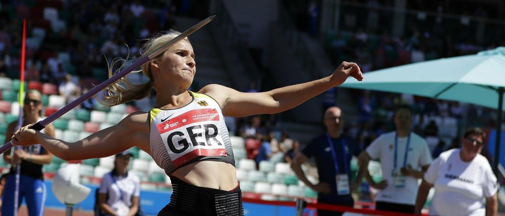 Ungewohnt. Annika Marie Fuchs wirft den Speer im besonderen Modus. 