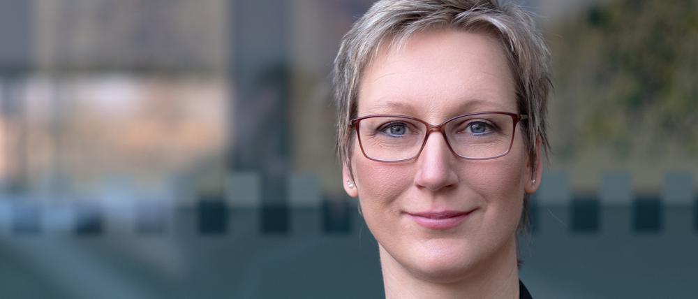 Ehrenamt als Teilzeitjob. Grit Schkölziger engagiert sich seit gut zehn Jahren als Elternvertreterin in diversen ehrenamtlichen Gremien. Nun will sie sich als frisch gewählte Stadtverordnete für eine bessere Bildung und Jugendarbeit stark machen.