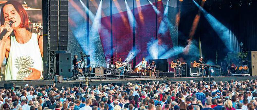 Sängerin Christina Stürmer beim Stadtwerkefest 2019 - danach wurde das Open Air zweimal wegen Corona abgesagt.