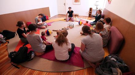 Der Kinderwagen-Chor.