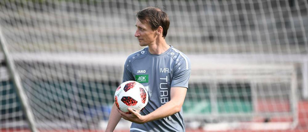 Am Ball bleiben. Matthias Rudolph spricht mahnende Worte.