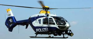 In der Nacht zu Dienstag war ein Polizeihubschrauber über Potsdam im Einsatz.