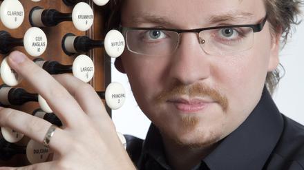 Felix Hell ist ein deutscher Organist, lebt aber in den USA.