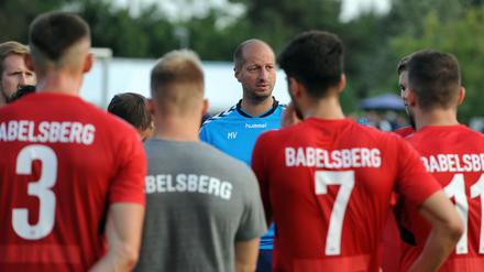 Reichlich Gesprächsbedarf. Den haben SVB-Trainer Marco Vorbeck und seine Mannschaft. 