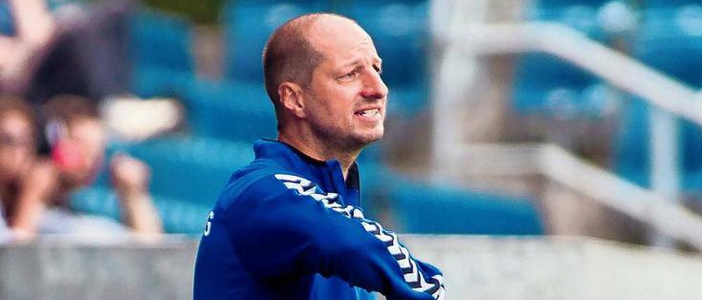 Der neue Dirigent. Marco Vorbeck steht erstmals als Trainer des SVB in der Regionalliga an der Seitenlinie.