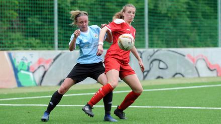 Treffsicher. Denise Simon (r.) war vorige Saison beste FSV-Torschützin.