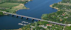 Die nördliche Fahrspur der Brücke wird ab Mittwoch bis Samstag nur einspurig befahrbar sein.