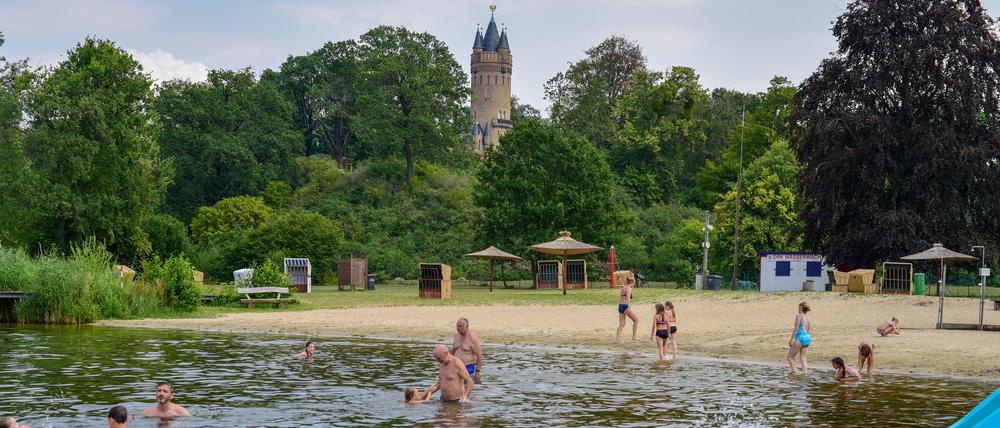 Das Strandbad Babelsberg zog im vergangenen Hitze-Sommer viele Badegäste an.