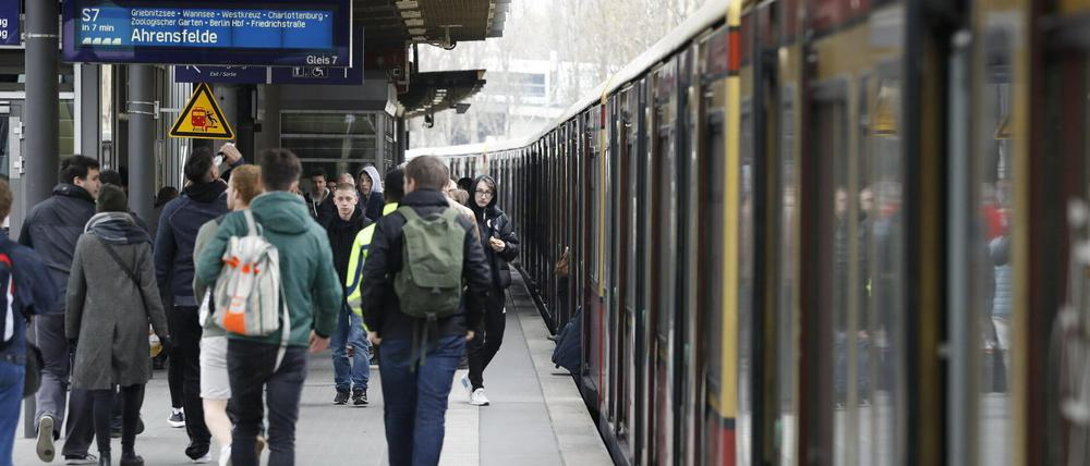 Potsdamer Hauptbahnhof, Potsdam, Bahnhof, Zug, S-Bahn, Stadtbahn, BAhn, Deutsche, DB, HBF, Station, 05.04.2019 Foto: Sebastian Gabsch PNN