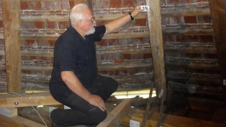 Johannes Gräbner in der Dorfkirche Golm.