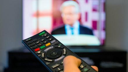Am Wochenende standen rund 16.000 PΫUR-Kunden in Potsdam ohne TV-, Internet- und Telefonie-Dienste da. Heute Abend soll der Schaden behoben sein, teilte das Unternehmen mit.