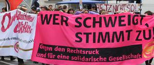 Demonstration gegen Rechtsruck am Sonntagmittag unter dem Motto "Wer schweigt, stimmt zu".