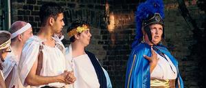 Das Poetenpack hat sich für die „Odyssee“ Laiendarsteller mit ins Boot geholt. Den mythischen Stoff haben diese um persönliche Geschichten erweitert.