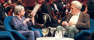 Die Autorin Marion Brasch (links) wünschte sich unter anderem die Titelmusik von zwei Western, in Erinnerung an ihre Brüder.