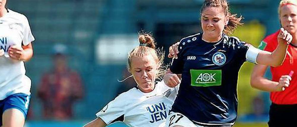 Kapitänin Sarah Zadrazil (r.) trieb das Turbine-Spiel erfolgreich an. 