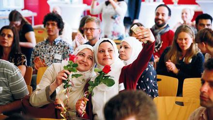 Gekommen um zu bleiben. Viele der Geflüchteten wollen längerfristig in Brandenburg bleiben, so auch die angehenden Lehrerinnen des Refugee Teachers Program der Uni Potsdam (Foto).