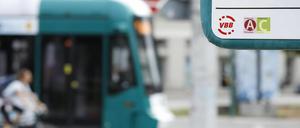 Oberbürgermeister Mike Schubert (SPD) will gemeinsam mit Berlin ein 365-Euro-Jahresticket durchsetzen.