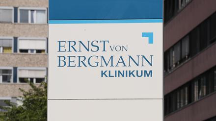 Die Angestellten des Bergmann-Klinikums sollen mehr Geld bekommen.