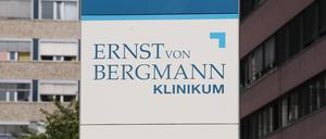 Die Angestellten des Bergmann-Klinikums sollen mehr Geld bekommen.