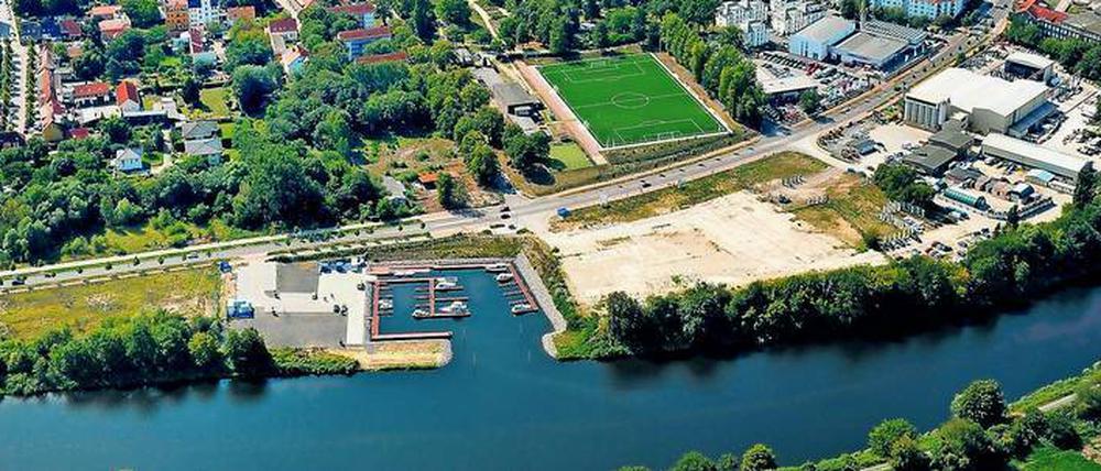 Der Hafen von oben, aufgenommen im September.