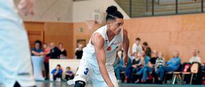 Eine Etage höher geht’s weiter. Cliff Goncalo ist einer von vielen Spielern, die nach dem Regionalligaerfolg nun auch in der zweiten Liga beim mittelmärkischen Club spielen. 