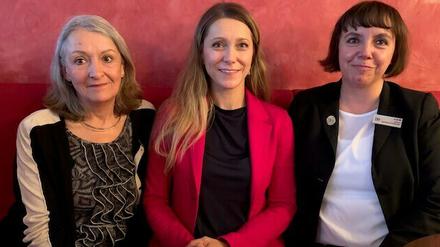 Eventmanagerin Alice Paul-Lunow (M.) mit Sabine Kühn-Marcu von der AG Holländisches Viertel (l.) und Janina Bachmann-Graffunder (r.), Direktorin des NH Hotels Potsdam.
