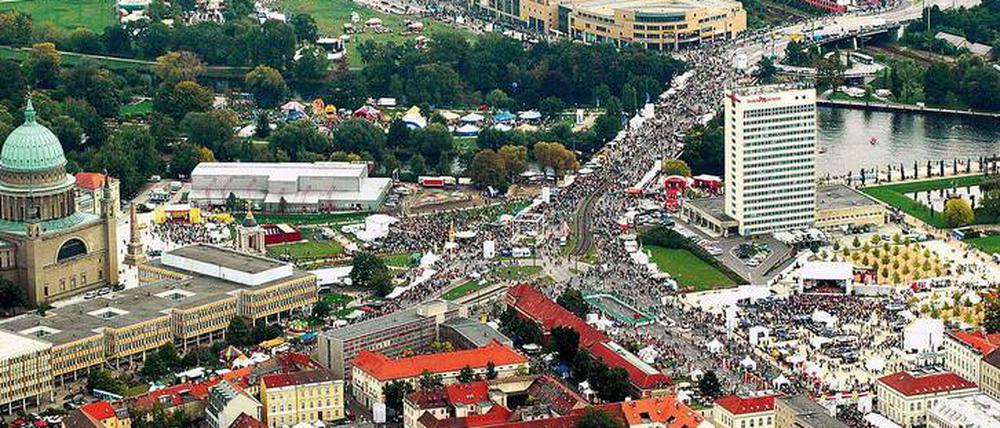 Hunderttausende kamen 2005 zur Einheitsfeier Potsdam.