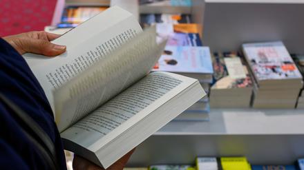 Bücherblättern.