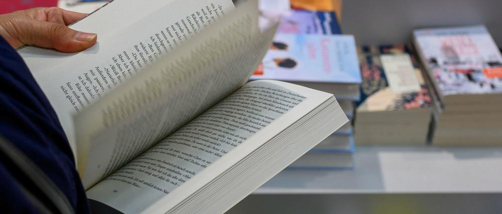 Bücherblättern.