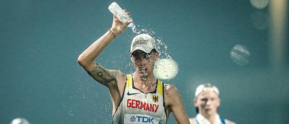 Mit Wasser durch die Wüste. Für Christopher Linke und Kollegen war der Wettkampf eine Tortur. 