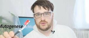 Der Youtuber Joram Schwartzmann aus Potsdam ist für seine Wissenschaftsvideos ausgezeichnet worden.