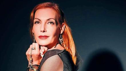 Große Bühnenpräsenz. Ute Lemper war im Nikolaisaal zu hören.
