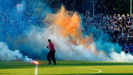 Bisher letzter Vorfall. Beim Pokalfinale 2018 gegen Cottbus sorgten SVB-Fans mit Pyrotechnik-Randalen für einen Eklat.