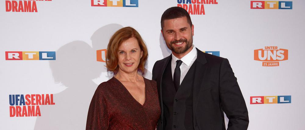 Petra Blossey, hier mit ihrem Kollegen Milos Vukovic, stirbt den Serientod.