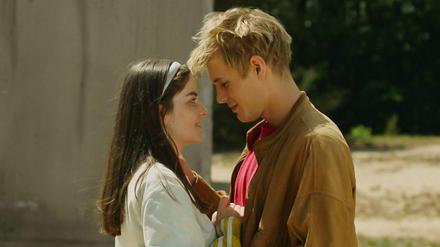 Katja (Emilie Neumeister) und Thorben (Ludwig Simon) sind verliebt.