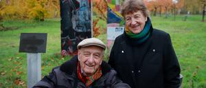 Gisela Meyer wohnte direkt an der Mauer in Berlin-Lichterfelde, Günter Duwe lebte auf der anderen Seite in Teltow.