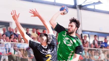 Neue Rolle. Rückraumspieler Niko Harnge ist Werders Interimstrainer. 
