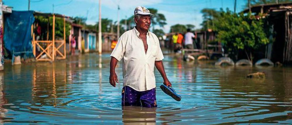 Land unter. El Niño kann Überflutungen in Südamerika auslösen. F