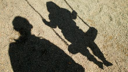 Gefahr auf dem Spielplatz? In Potsdam fanden Kinder eine Wurfgranate.