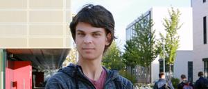 Menschen aufrütteln. Sebastian Grieme will einen umfassenden Klimaschutz durchsetzen, so lange das noch möglich ist. Seinen persönlichen CO2-Abruck hat er errechnet: 4,4, Tonnen pro Jahr. Im Durchschnitt kommen die Deutschen auf rund zehn Tonnen jährlich.
