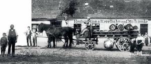 Das „Restaurant Hiemke“ um 1900 auf der Wallstraße, heute Karl-Gruhl-Straße. 