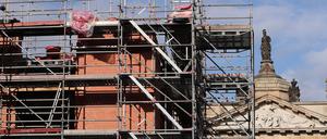 Der Turm der Garnisonkirche wächst zusehends in der Höhe.