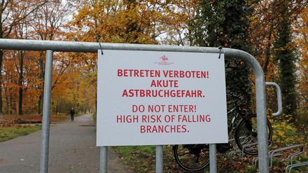 Sperrungen im Park Babelsberg.