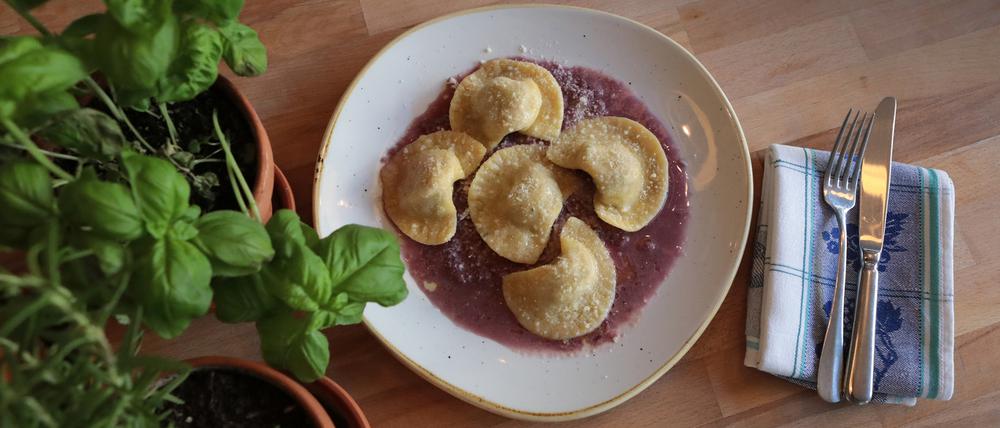 "Eine frische italo-kulinarische Inszenierung Restaurant" in der Osteria "Zanotto" in der Dortustraße in Potsdam.