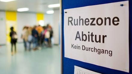 Immer wieder streiten die Bundesländer über ein Zentralabitur.