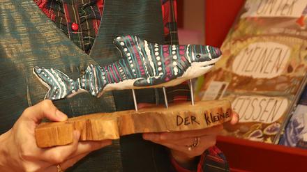 "Der Kleine Hei" - der Potsdamer Literaturpreis wird jedes Jahr von Carsten Wist verliehen. Im vergangen Jahr ging der Preis an Maria Cecilia Barbetta mit ihrem Roman "Nachtleuchten".